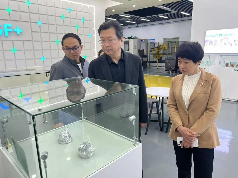 8a38086d5f75eaf5ee07e993f3ce201